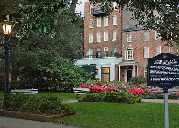 Romantic hotel: Planters Inn On Reynolds Square (Adults Only)